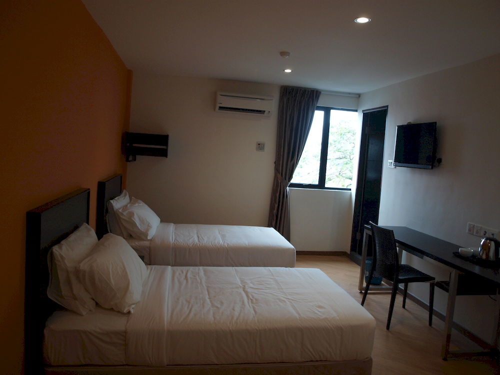 Padungan Hotel Kuching Exterior foto